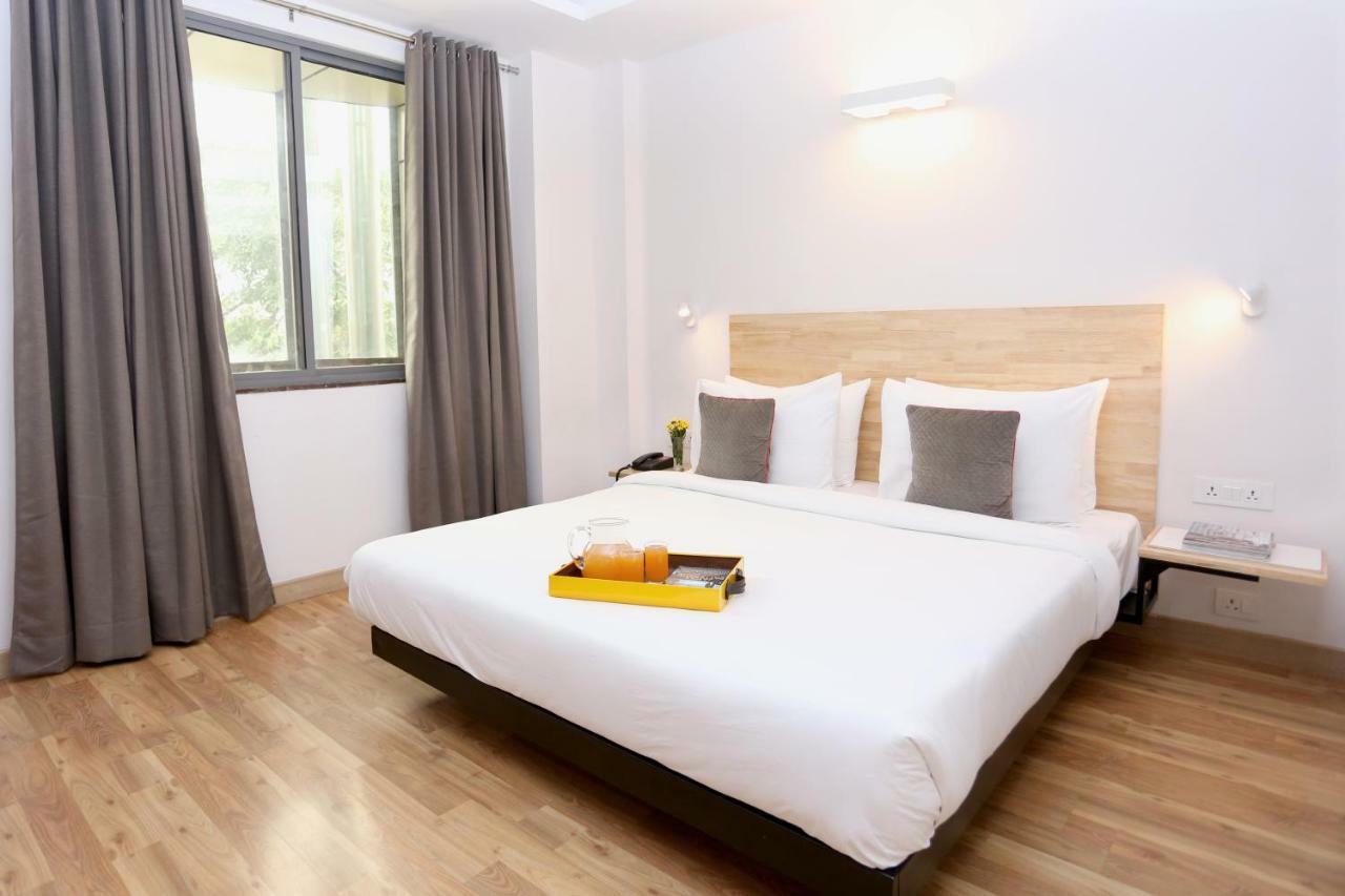 Oyo Townhouse 012 Kaushambi Metro Ghaziabad Hotel Ngoại thất bức ảnh
